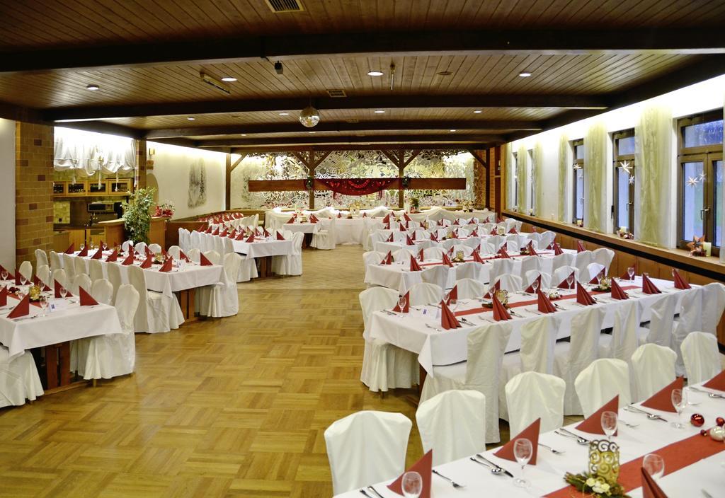 Hotel Gasthof Am Forsthof Edelsfeld Exterior foto