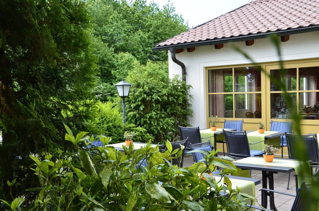 Hotel Gasthof Am Forsthof Edelsfeld Exterior foto