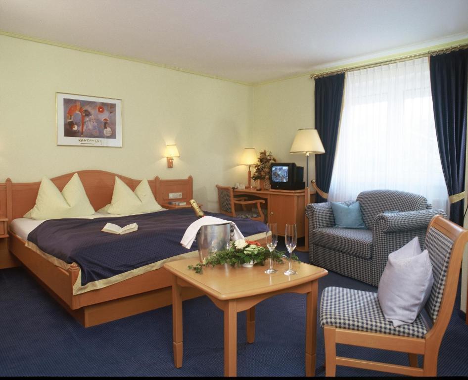 Hotel Gasthof Am Forsthof Edelsfeld Habitación foto